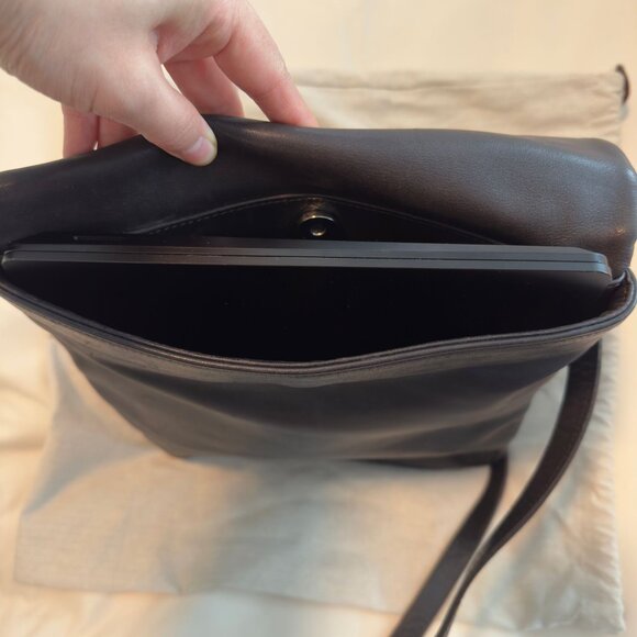 Vintage Coach Slim Large Messenger Crossbody Bag in Brown Leather - Picture 13 of 15